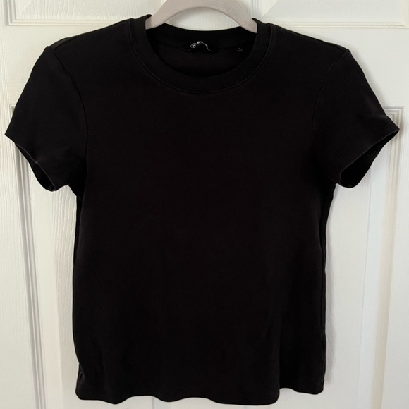 Cuts Tomboy Tee - Picture 4 of 4